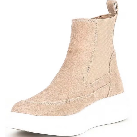 Nurture by Lamaze Shoes - 🆕Nurture Sneakers Booties.   NWT  000H